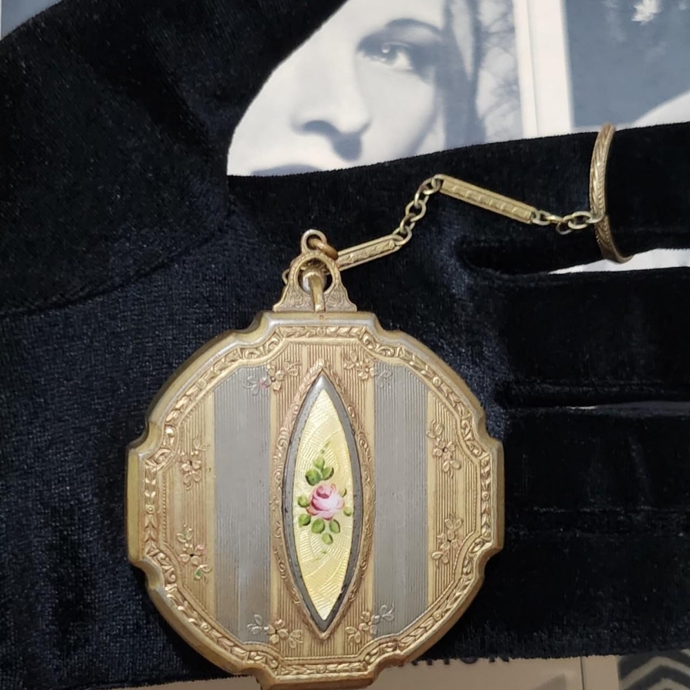 Antique Art Deco Gold Enameled Floral Dance Compact